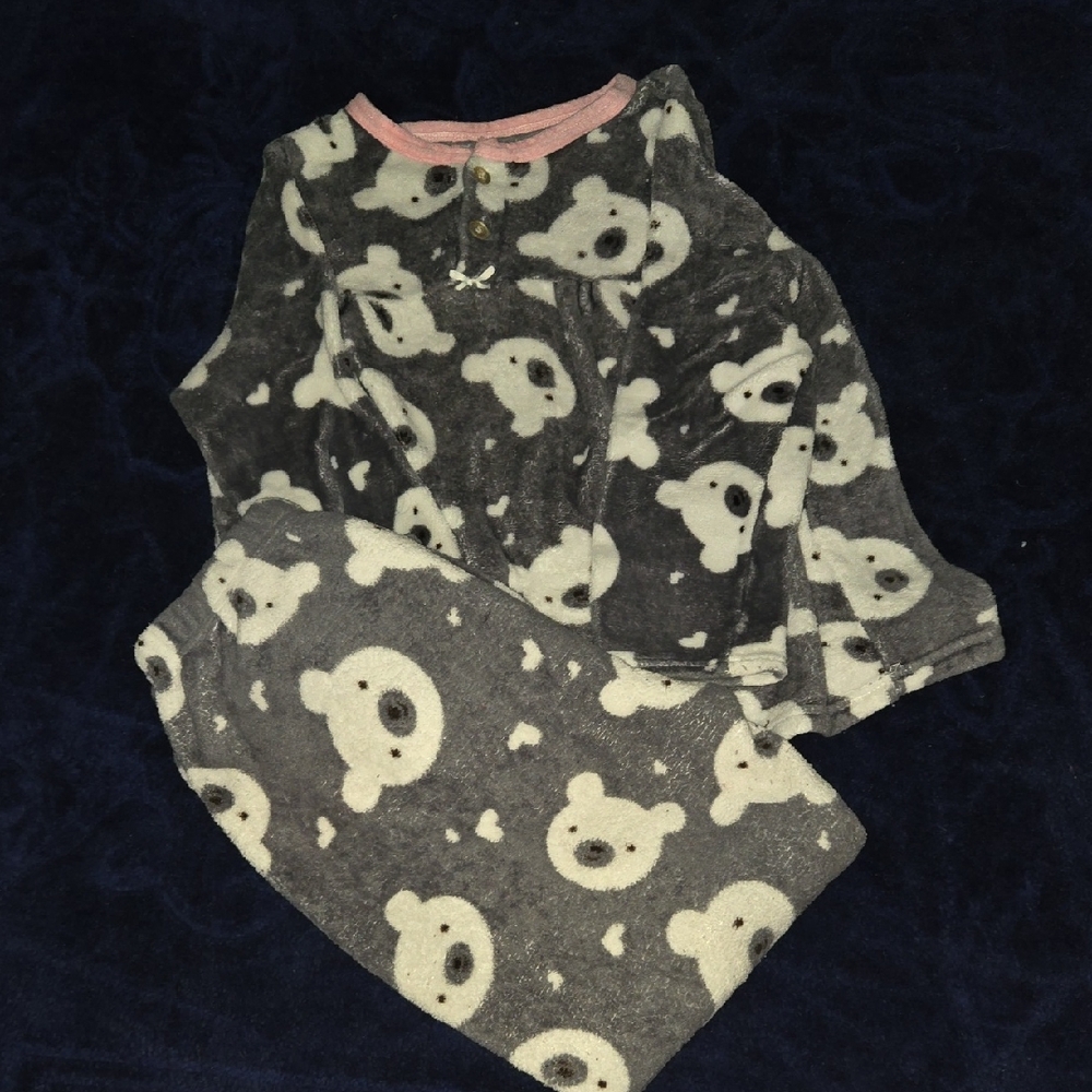 SOLD- Cozy Bear Print Pajama Set